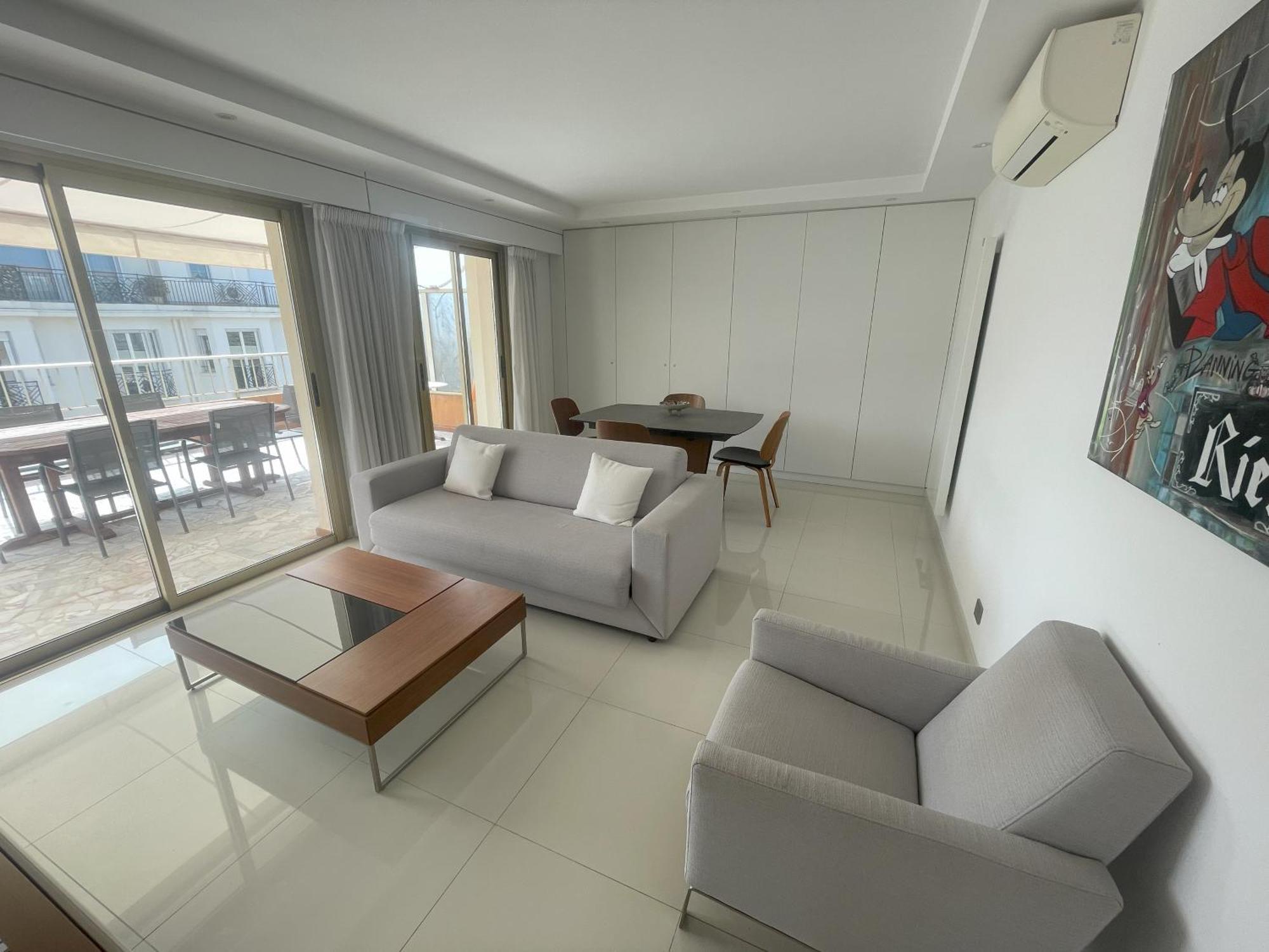Centre - Proche Des Plages Et Du Palais Des Festivals - Climatisation - Parking Privee Cannes